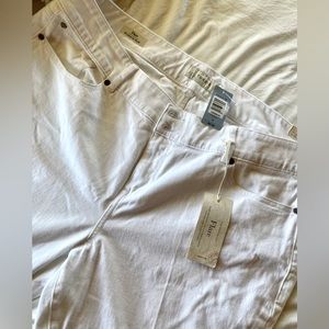 Vintage 2012 Torrid White Flare Jeans Size 24
